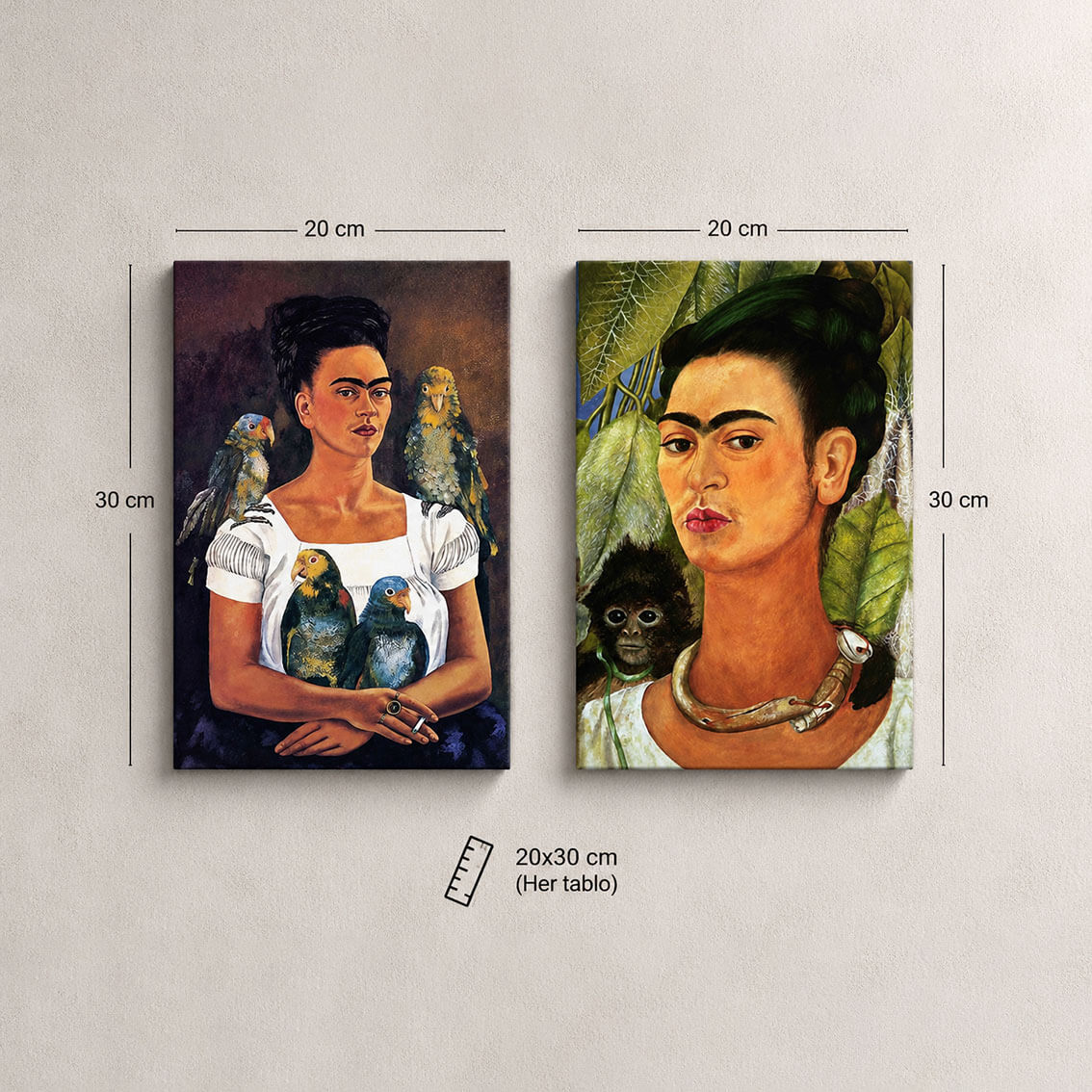 Frida Kahlo'nun 2 adet portresi